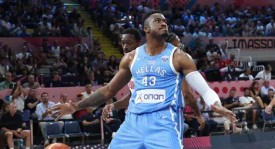 库里家族亮相美网决赛：库里夫妇见证阿尔卡拉斯与辛纳巅峰对决