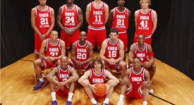 湖人队三方交易传闻：火箭、国王参与，西蒙斯退役传闻再起