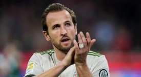 周末联赛精彩对决：巴塞罗那险胜皇家社会，埃尔切大败塞尔塔